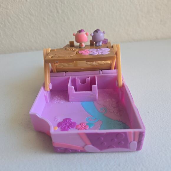 Littlest Pet Shop Teeniest Tiniest Teensies Popping Hamster House + 3 Figures - Picture 3 of 12